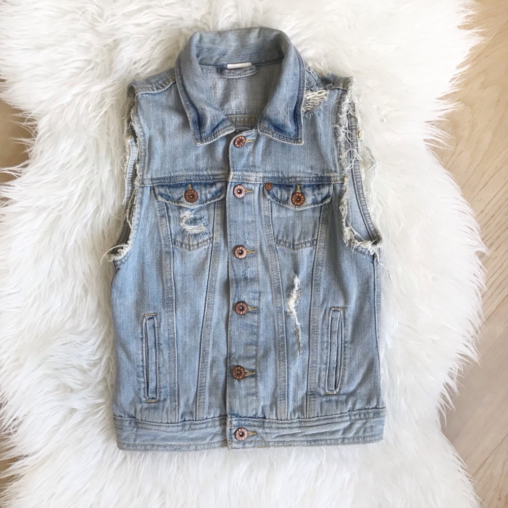 H&M Light Wash Distressed Denim Vest